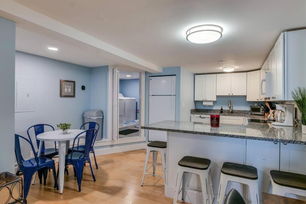 2Br Apt W/ 3 Min Walk To Downtown Swh - Low Tide Southwest Harbor Exterior photo